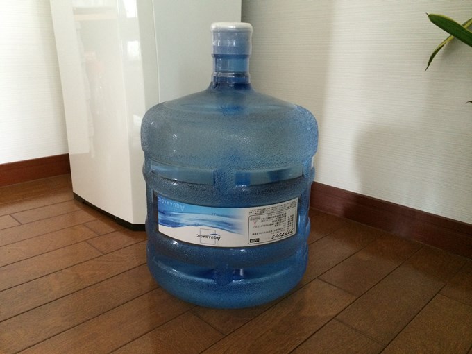 アクアマジックのRO膜処理水ボトル